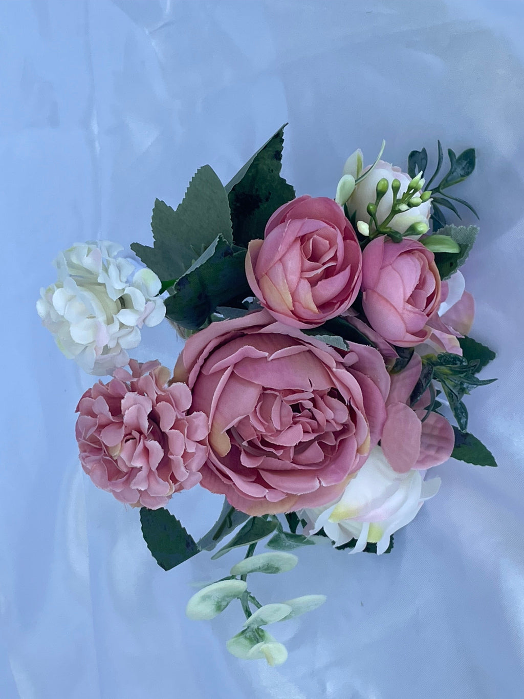 Rose and White artificial Pew End / Posey