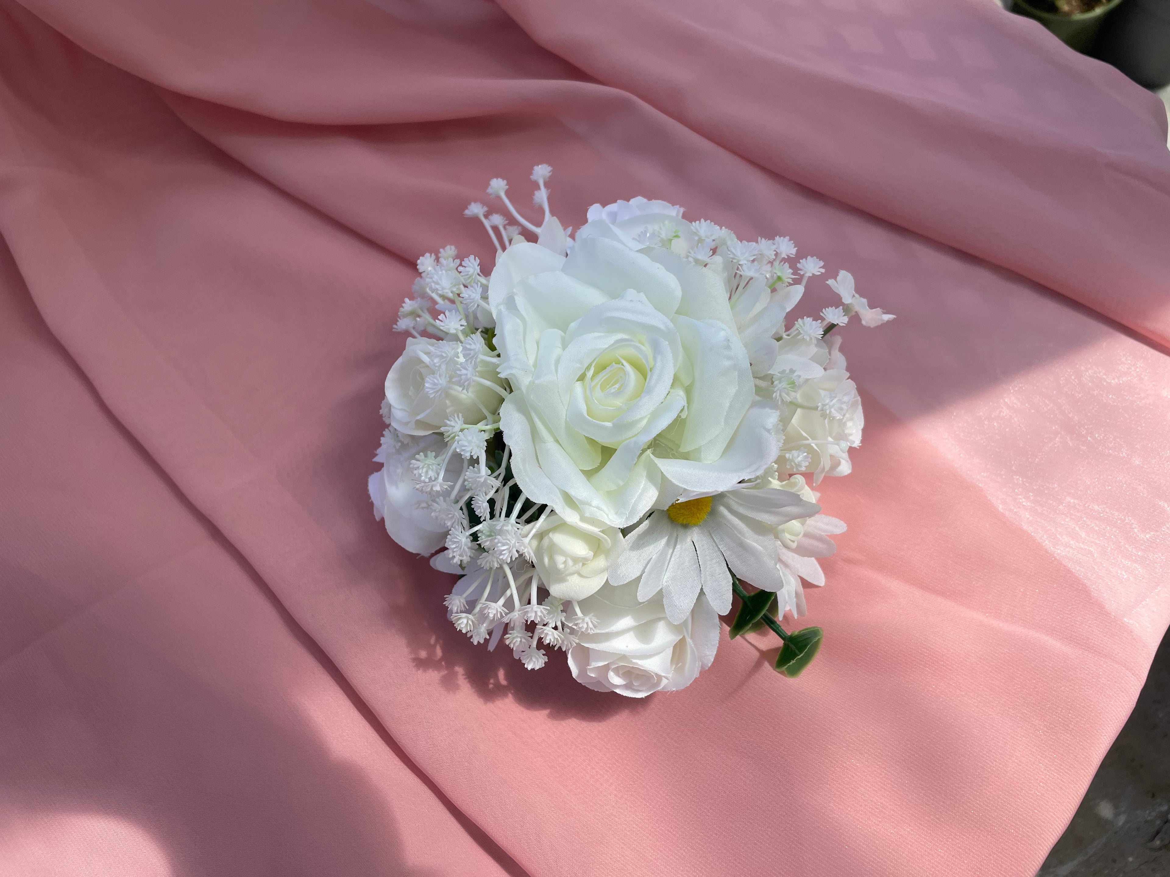 6 inch white wedding venue arrangements