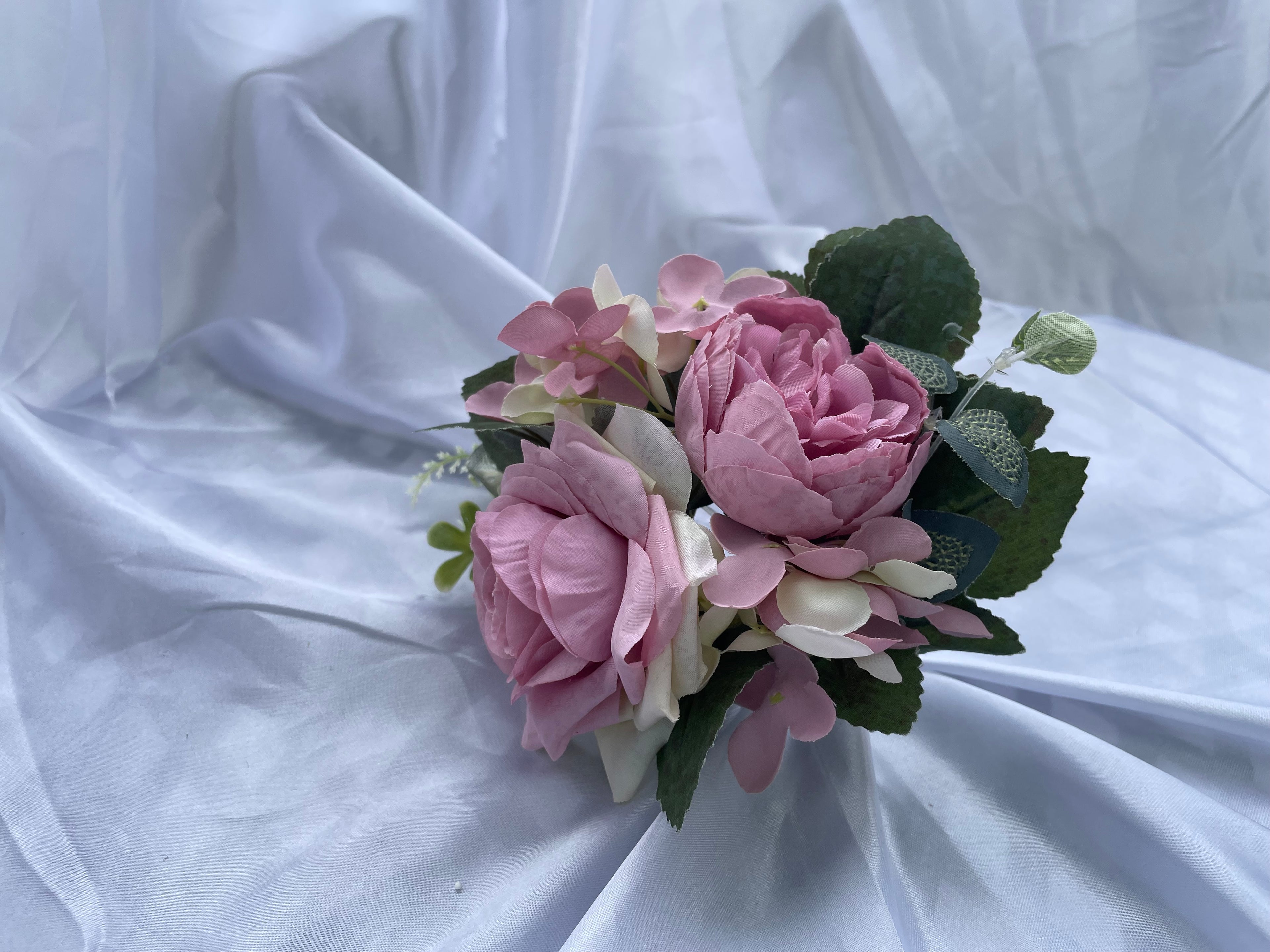 Pastel Pink Peony Pew End / Posey