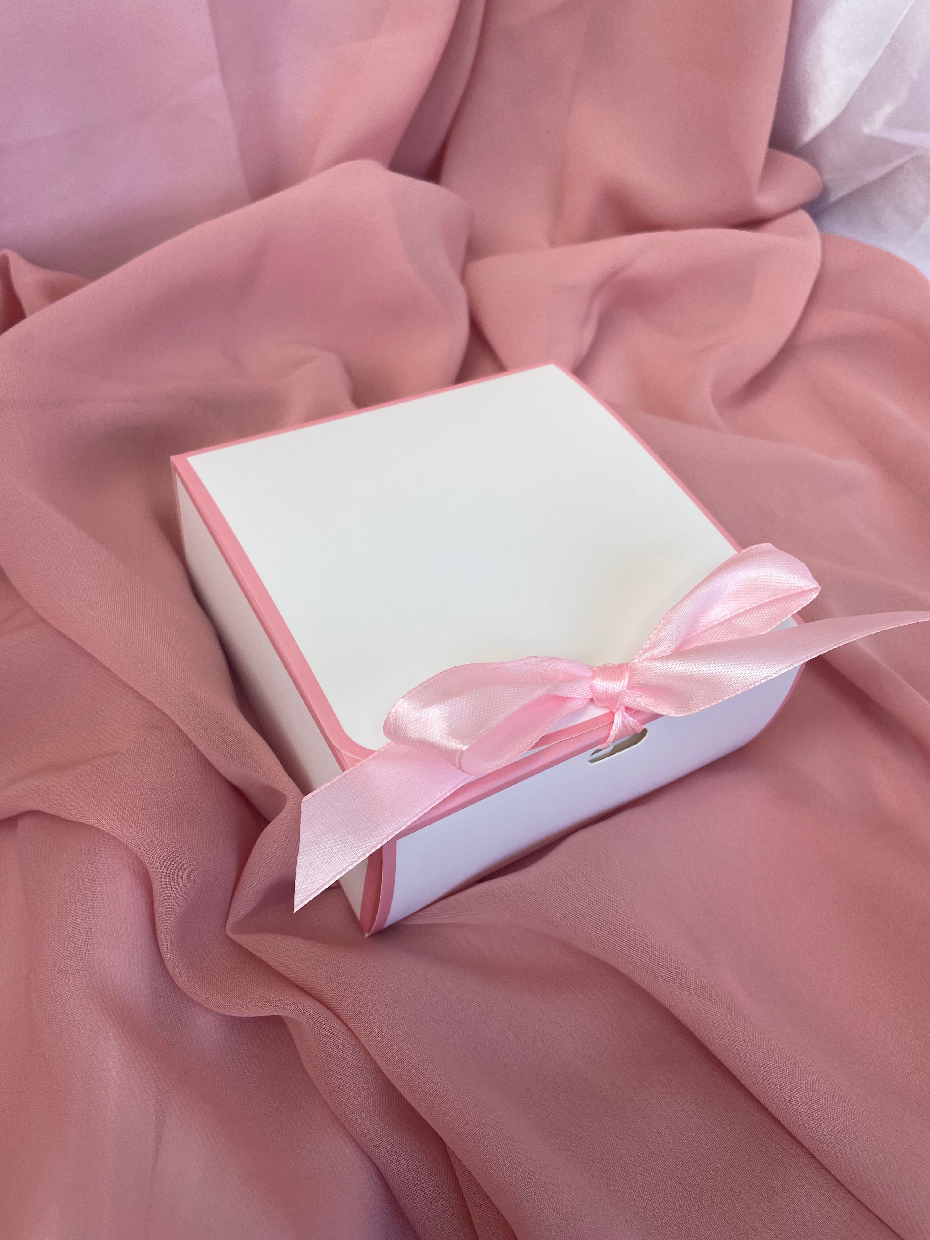 Bridesmaid Proposal Box small (Pink)