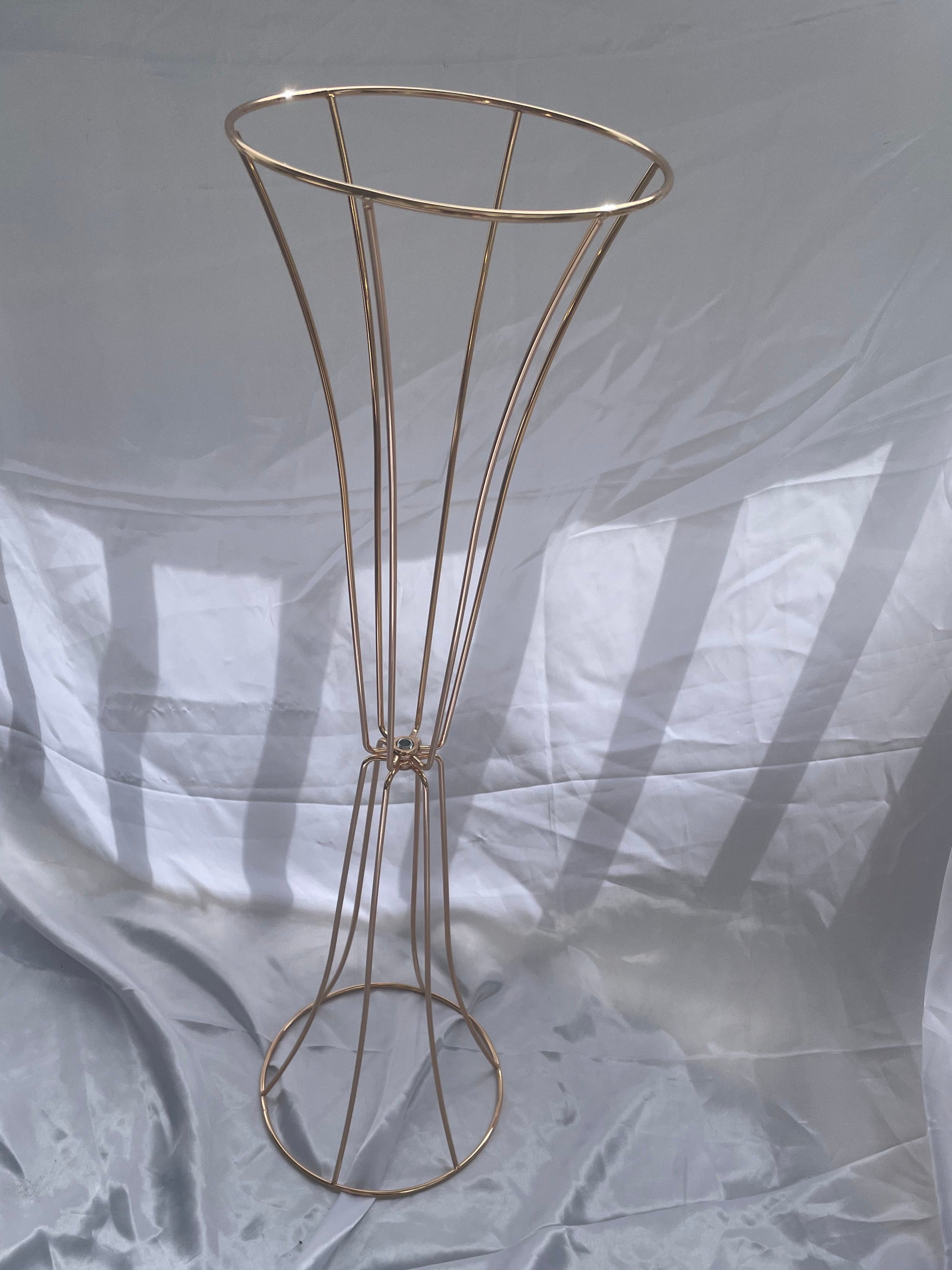 Gold Style Metal Flower Stand for Weddings / Ceremonies / Events 70cm