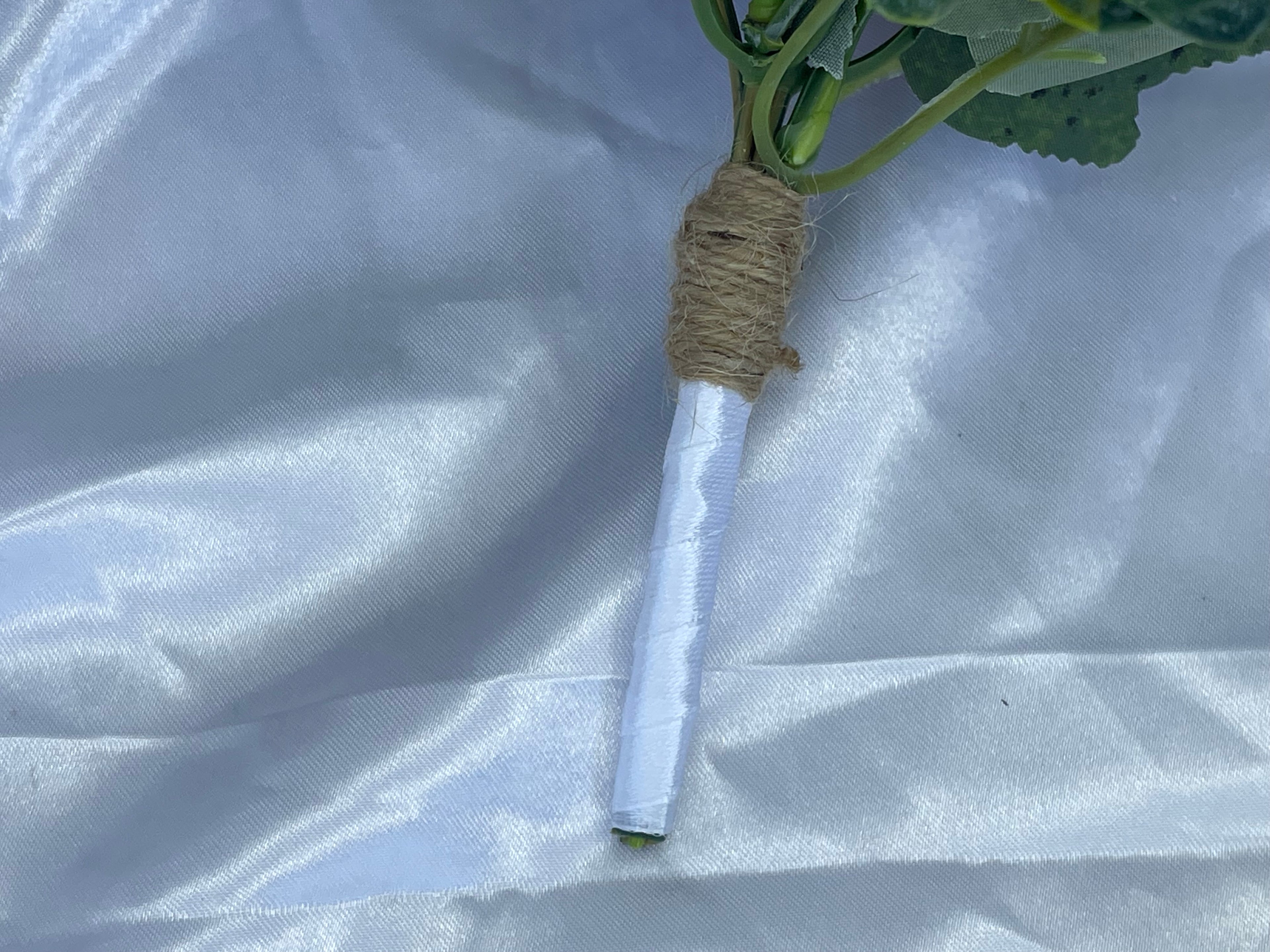 Rose and White artificial Pew End / Posey